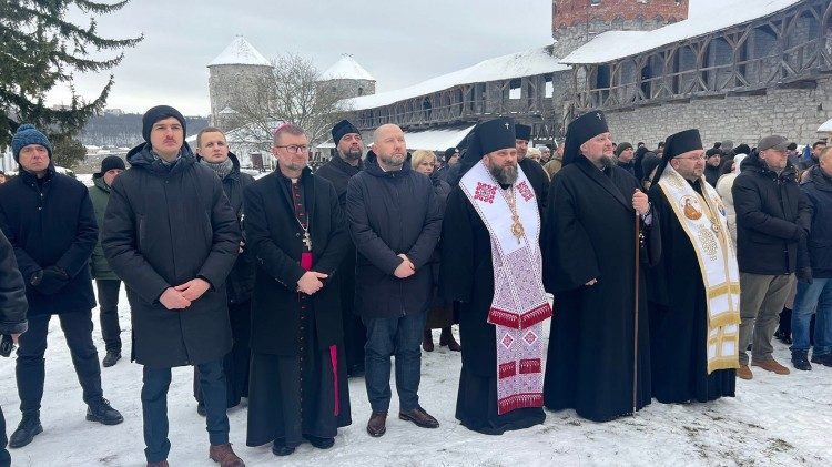 Молебень у День Соборності України (@Кам'янець-Подільська дієцезія)