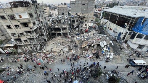 Gaza: Caritas zapewnia wodę potrzebującym rodzinom