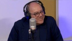 Carlo Verdone negli studi di Radio Vaticana Vatican News