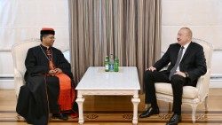 O cardeal George Jacob Koovakad se reúne com o presidente da República do Azerbaijão, Ilham Aliyev.