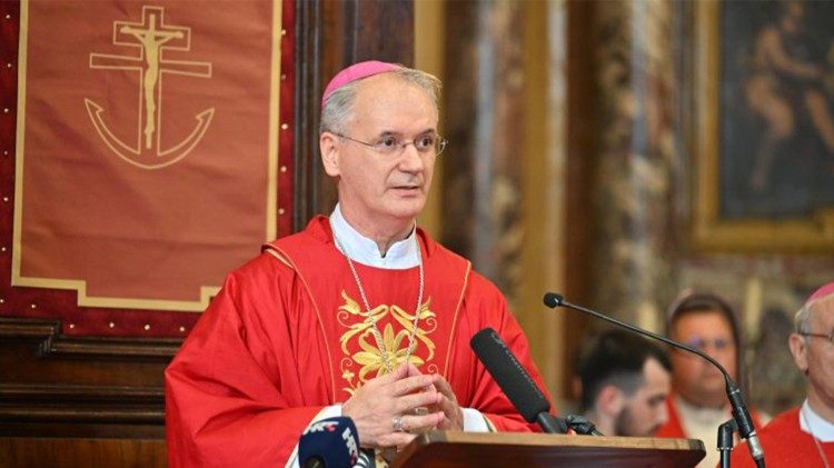 Nadbiskup Dražen Kutleša u riječkoj katedrali sv. Vida (Foto: Riječka nadbiskupija)
