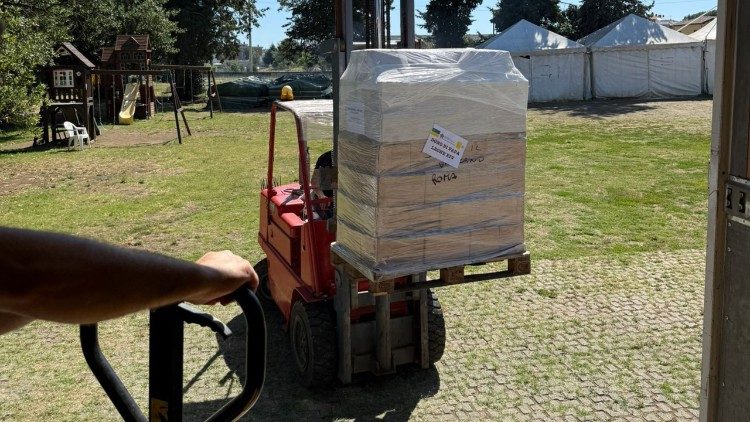 Una aprte del riso donato al Papa dagli agricoltori di Pavia, pronto per essere spedito in Ucraina