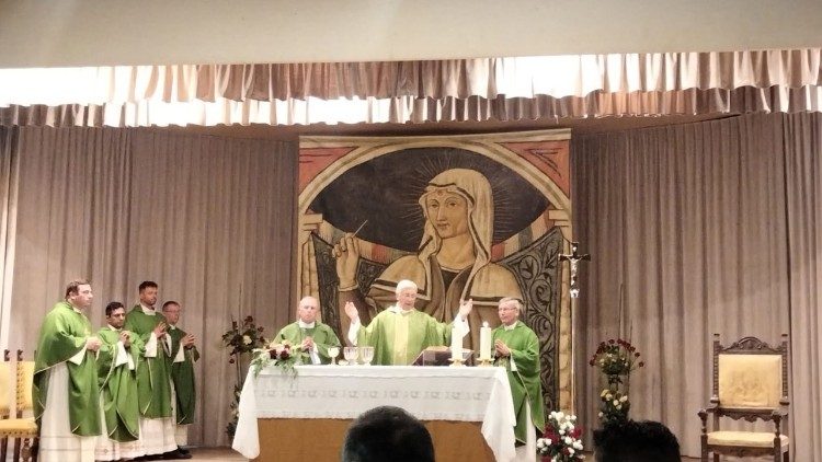 Konferencję poprzedziła Msza Święta