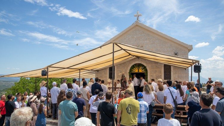 Misno slavlje na brdu Biranj ponad Kaštel Lukšića (Foto: Danijela Musulin)