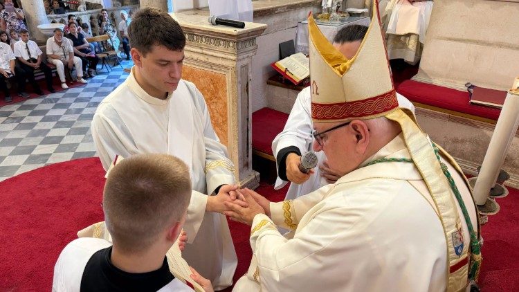 Svećeničko ređenje u šibenskoj katedrali (Foto: Ivo Kronja)