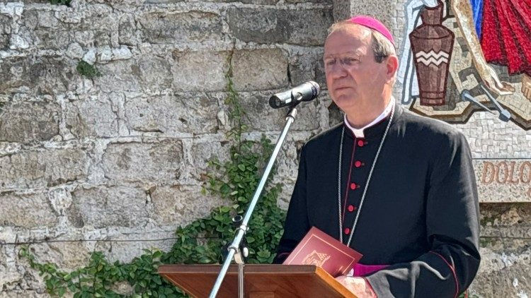 Gdaņskas arhibīskaps Tadeušs Vojda