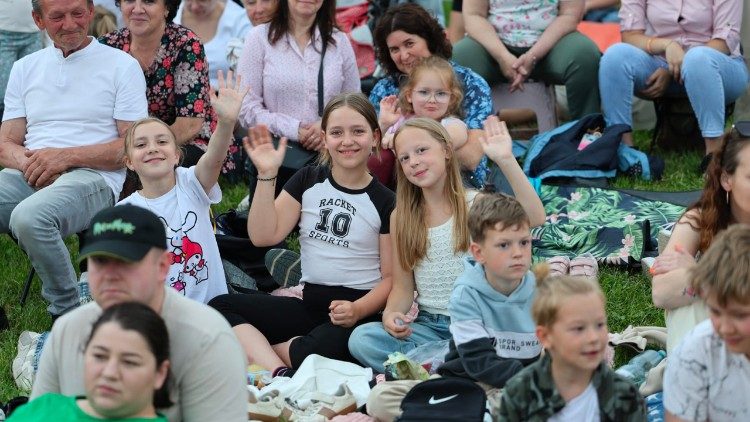 2026.06.05 Wśród uczestników Koncertu „Jednego Serca, Jednego Ducha” było wielu młodych