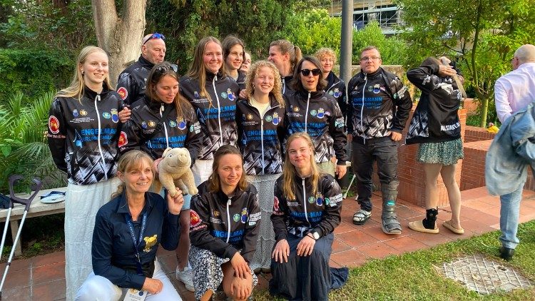 Das Frauenteam aus Deutschland, die gegen die vatikanische Frauenmannschaft spielen wird.