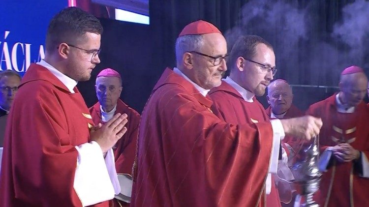 Il cardinale Michael Czerny durante la celebrazione