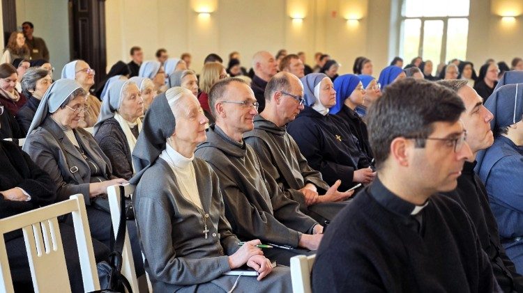 Pašvęstųjų simpoziumas Kaune (Aušros Čebatoriūtės nuotrauka) 