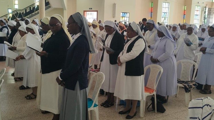 Watawa wa Mashirika mbalimbali wanaofanya utume wao Arusha