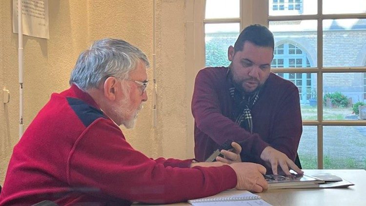 Di&aacute;conos do Brasil e da Fran&ccedil;a: um encontro de fraternidade, miss&atilde;o e partilha pastoral