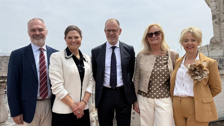 Kronprinsessan p&aring; Peterskyrkans tak