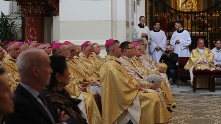 W liturgii uczestniczyli przedstawiciele Episkopatu Polski