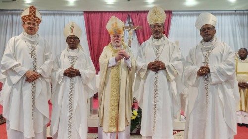 Ce n’est qu’en Dieu que l’homme est en s&eacute;curit&eacute;, rappelle Mgr Gallagher