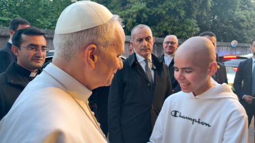 Papst Leo freut sich &uuml;ber Genesung von jungem Spanier 