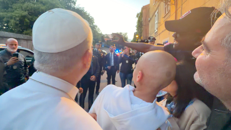 Un selfie avec le Pape L&eacute;on XIV.