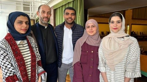 &Agrave; la Sapienza, des &eacute;tudiants gazaouis rencontrent le Pape et r&ecirc;vent d'une vie meilleure