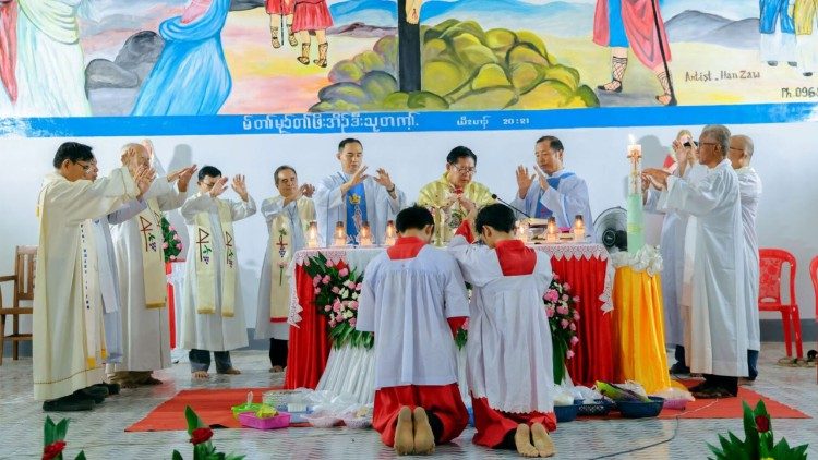 മ്യാൻമറിലെ ഒരു ദേവാലയം 