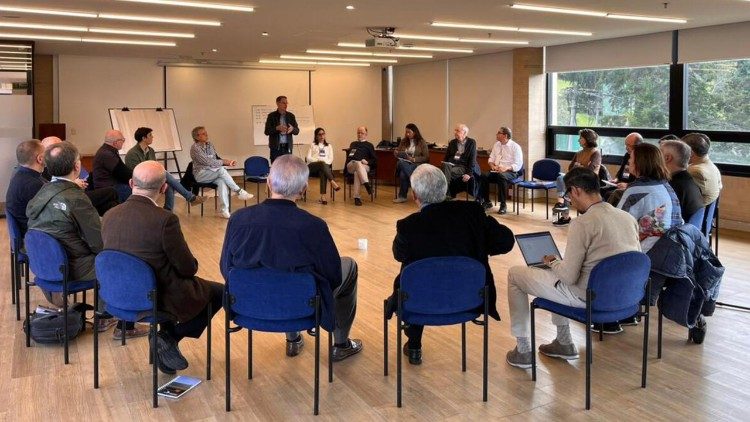 Encuentro "Sinodalizar, sinodalizándonos"