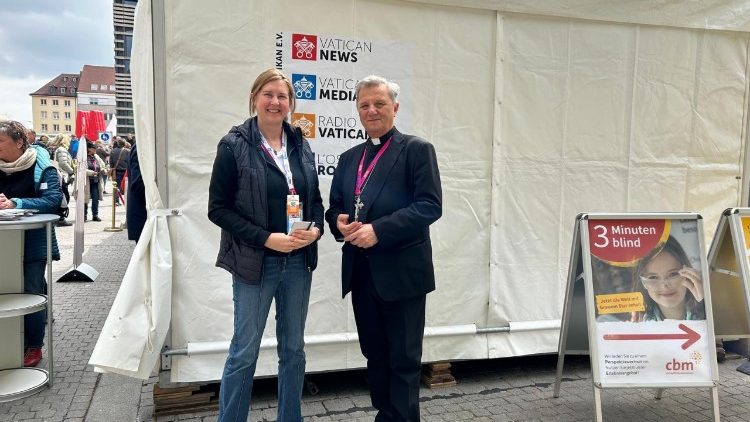Cardinal Grech at the Vatican News stand in W&uuml;rzburg