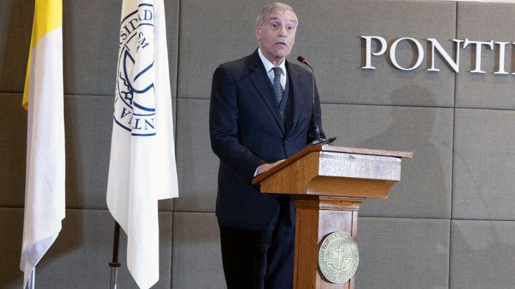 Miguel Ángel Schiavone, rector de la UCA