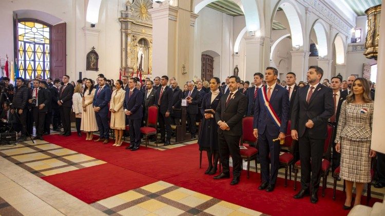 Te Deum por los 215 años de independencia del Paraguay en la Catedral Metropolitana de Asunción