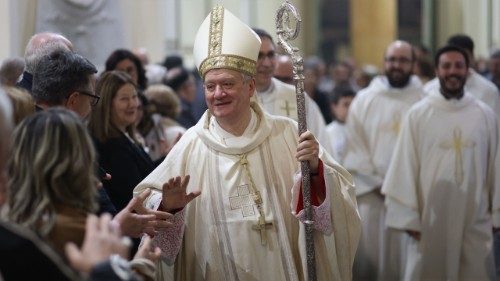 Acerra, il vescovo: le criticit&agrave; ci sono, ma toglieteci il marchio "Terra dei Fuochi" 