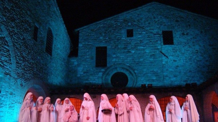 Lo spettacolo "Chiara di Dio"