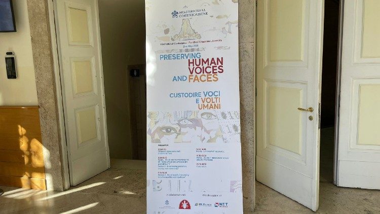 O encontro na Pontif&iacute;cia Universidade Urbaniana de Roma
