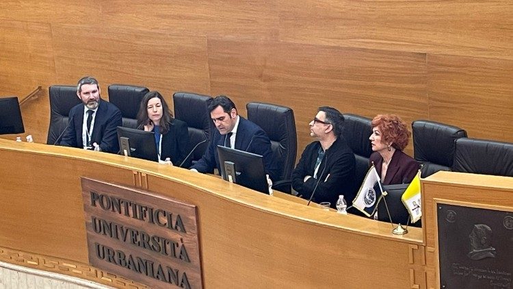 Registro de um dos pa&iacute;n&eacute;is do encontro