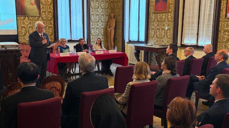 Konference "Blahoslaven&iacute; mučedn&iacute;ci komunismu" v Papežsk&eacute; koleji Nepomucenum, 20. května 2026