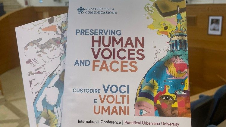 2026.05.21 Conferenza internazionale  " Custodire voci e volti umani"