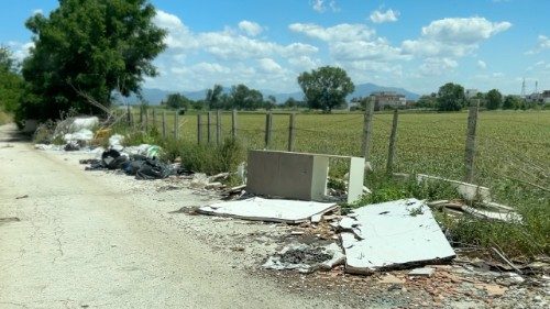 Da Campania felix a Terra dei Fuochi, il dolore di Acerra che aspetta Papa Leone