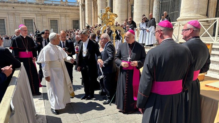 Papież pobłogosławił pielgrzymkę podczas spotkania z polskimi biskupami