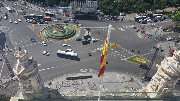  Preparativos en Madrid para recibir al Papa.