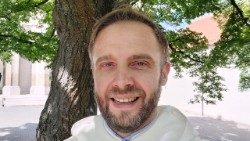 O. Maciej Kowalski (OSsT) opowiedział Vatican News o pomocy jaką niosą tryniarze ogarniętej wojną Ukrainie