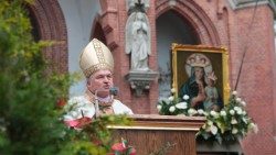 Bp Krzysztof Nykiel wygłosił homilię podczas dorocznej pielgrzymki mężczyzn do Piekar Śląskich