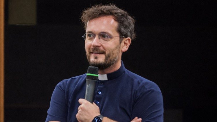 Pe. Mykolas afirma que ao organizar um Congresso mundial, devemos n&atilde;o apenas nos ocupar da log&iacute;stica, do acolhimento dos participantes ou do programa internacional, mas tamb&eacute;m guardar a autenticidade espiritual.