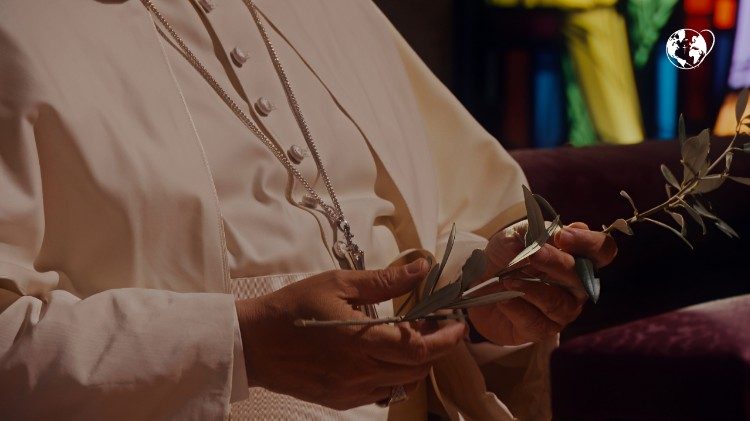 നിരായുധീകരണത്തിനും സമാധാനത്തിനുമായി പ്രാർത്ഥിക്കുക