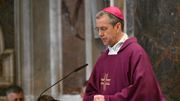 O modlitwę o pok&oacute;j poprosił nuncjusz apostolski w Iraku abp Mirosław Wachowski