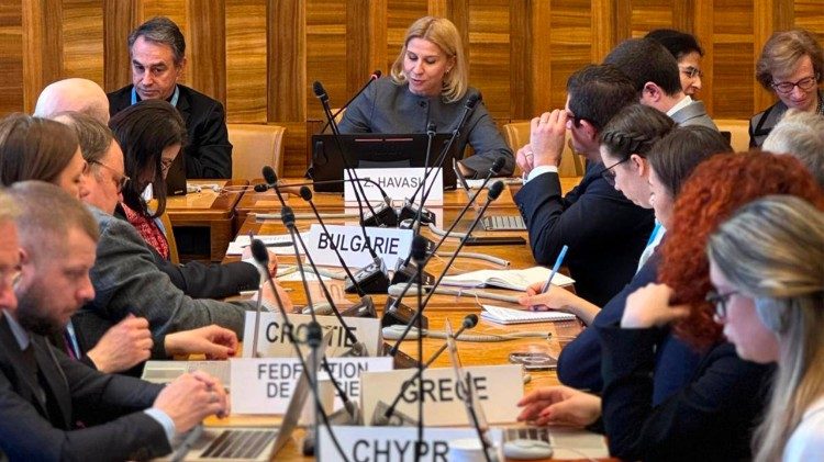 A vall&aacute;sszabads&aacute;g alapvető emberi jog