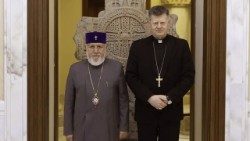 Ամենայն Հայոց Կաթողիկոսը եւ Հայաստանի մէջ Սուրբ Աթոռի առաքելական նուիրակը