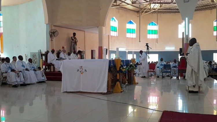 La ordenaci&oacute;n episcopal del Nuncio