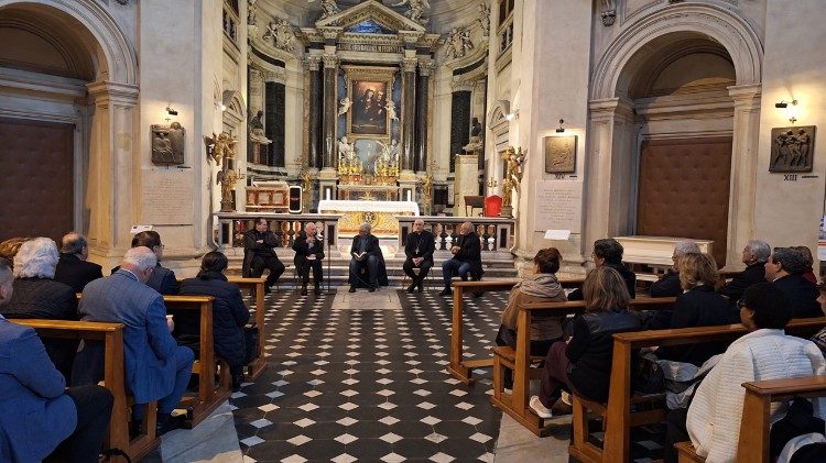 La presentazione del libro sul cardinale Pietro Parolin "Siamo noi il Vangelo", nella Basilica di Santa Maria in Montesanto
