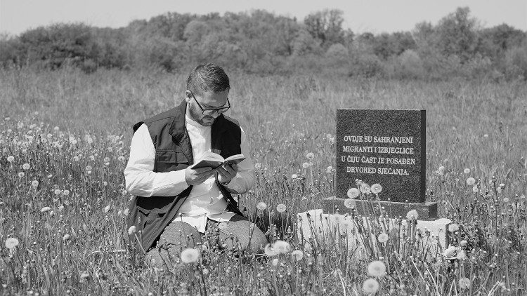 Nihad Suljić reza pelos migrantes mortos