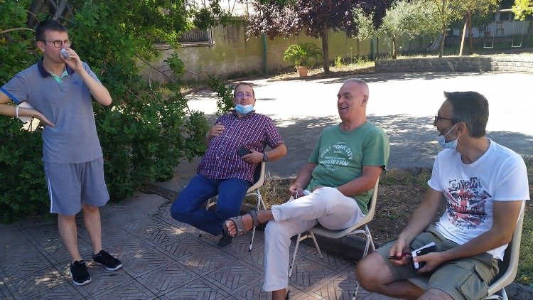 La parroquia, un espacio de amistad