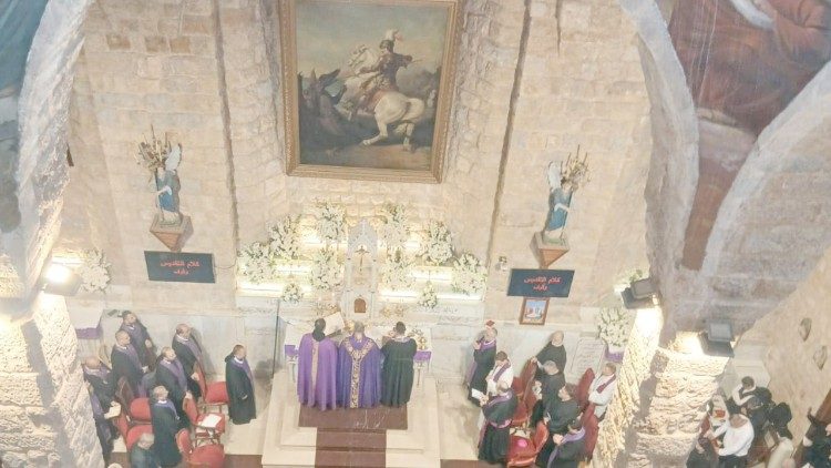 Padres cat&oacute;licos e ortodoxos participaram do funeral do Pe. Pierre no L&iacute;bano