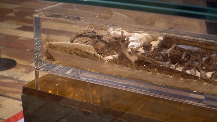 O relic&aacute;rio com os restos mortais de S&atilde;o Francisco