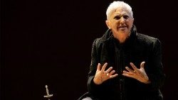 Maria Paiato nel ruolo di "Riccardo III" (foto di Laila Pozzo)